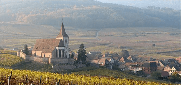 Envoyer vos offres par mail ou les présenter en face à face : Remettre l’église au centre du village